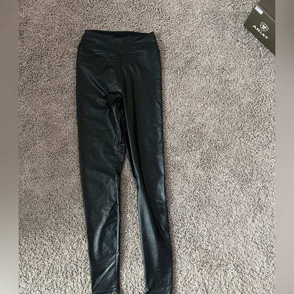aerie Pants - Aerie Foe leather leggings!